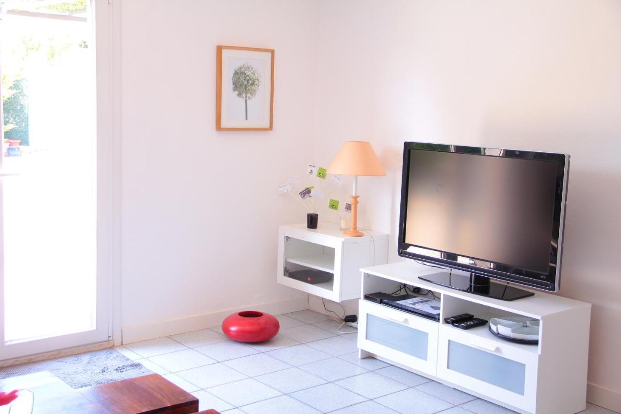Gite Des Laquets Sérignan-du-Comtat Exteriör bild